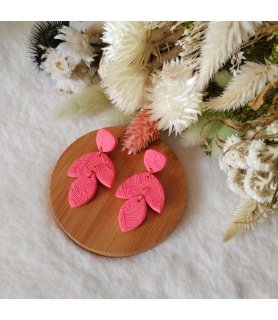 Boucles d'oreilles feuilles corail en argile polymère et acier inoxydable